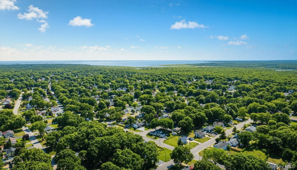 35 Corbin Avenue, Brookhaven, NY, 3 Bedrooms Bedrooms, 7 Rooms Rooms,2 BathroomsBathrooms,Residential,For Rent,Corbin,0,1013152 35 Corbin Avenue, Brookhaven, NY, 3 Bedrooms Bedrooms, 7 Rooms Rooms,2 BathroomsBathrooms,Residential,For Rent,Corbin,0,1013152