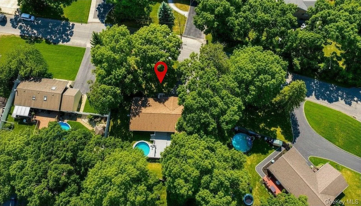 35 Corbin Avenue, Brookhaven, NY, 3 Bedrooms Bedrooms, 7 Rooms Rooms,2 BathroomsBathrooms,Residential,For Rent,Corbin,0,1013152 35 Corbin Avenue, Brookhaven, NY, 3 Bedrooms Bedrooms, 7 Rooms Rooms,2 BathroomsBathrooms,Residential,For Rent,Corbin,0,1013152