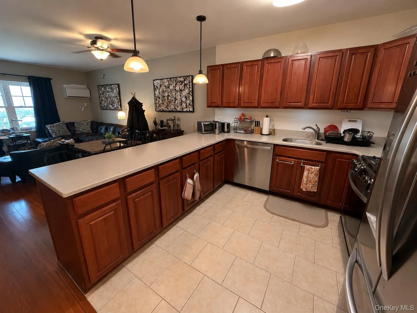 138 Beach 92nd Street, New York, NY, 2 Bedrooms Bedrooms, 5 Rooms Rooms,1 BathroomBathrooms,Residential,For Rent,Beach 92nd,0,1013154 138 Beach 92nd Street, New York, NY, 2 Bedrooms Bedrooms, 5 Rooms Rooms,1 BathroomBathrooms,Residential,For Rent,Beach 92nd,0,1013154
