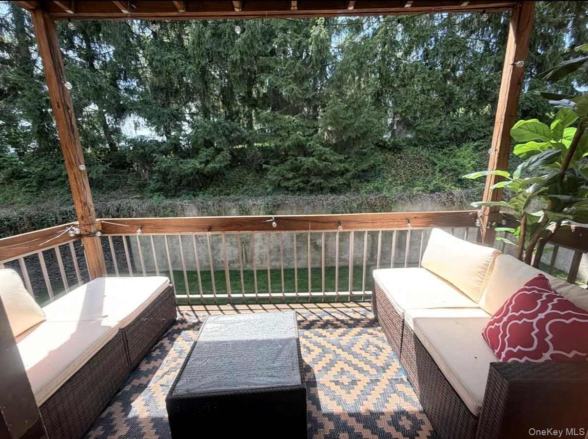 396 Country Club Lane, Haverstraw, NY, 2 Bedrooms Bedrooms, 5 Rooms Rooms,1 BathroomBathrooms,Residential,For Rent,Country Club,0,KEY1013155 396 Country Club Lane, Haverstraw, NY, 2 Bedrooms Bedrooms, 5 Rooms Rooms,1 BathroomBathrooms,Residential,For Rent,Country Club,0,KEY1013155