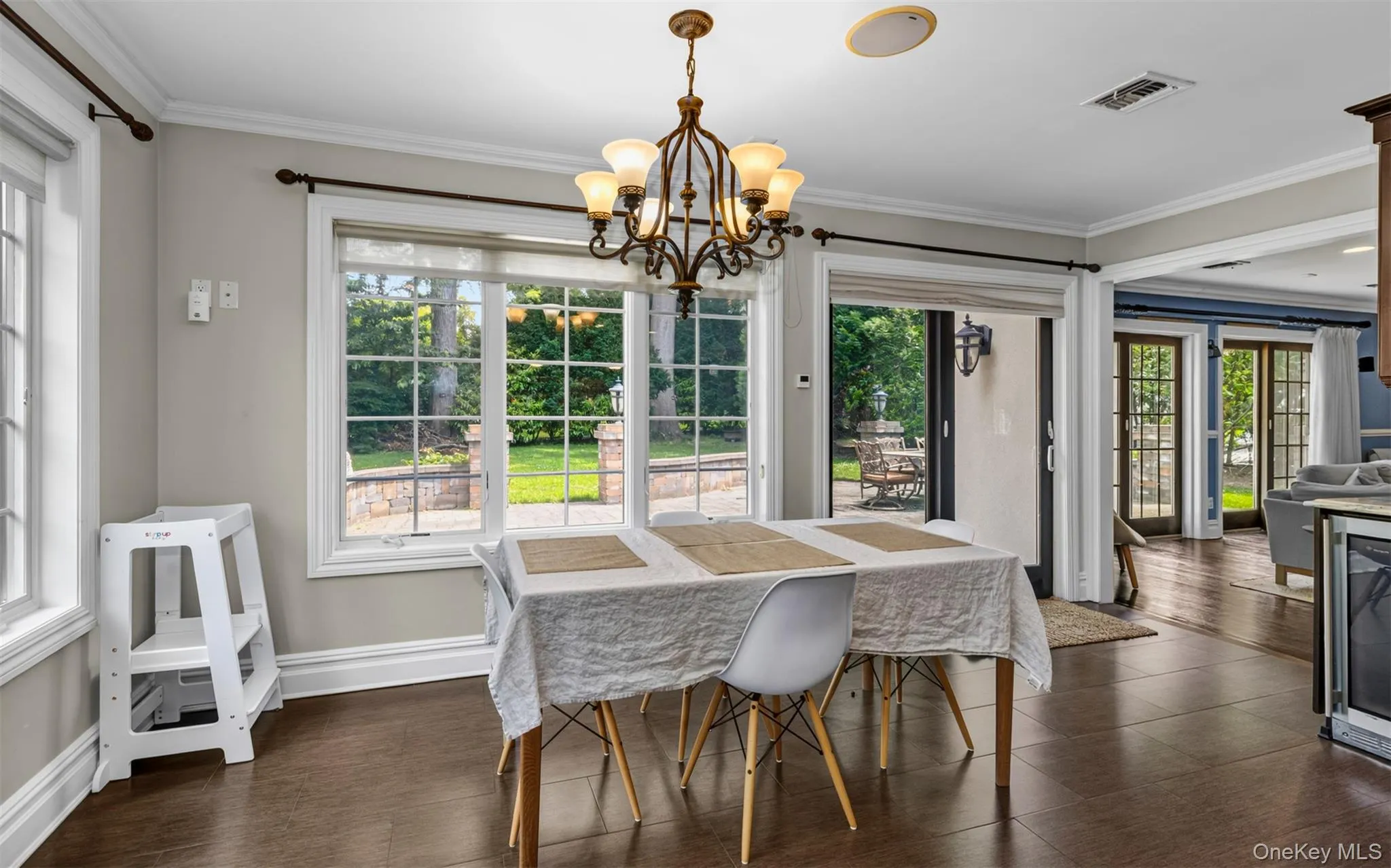 25 Bay Driveway, North Hempstead, NY, 4 Bedrooms Bedrooms, 11 Rooms Rooms,4 BathroomsBathrooms,Residential Lease,For Rent,Bay Driveway,0,1013164 25 Bay Driveway, North Hempstead, NY, 4 Bedrooms Bedrooms, 11 Rooms Rooms,4 BathroomsBathrooms,Residential Lease,For Rent,Bay Driveway,0,1013164