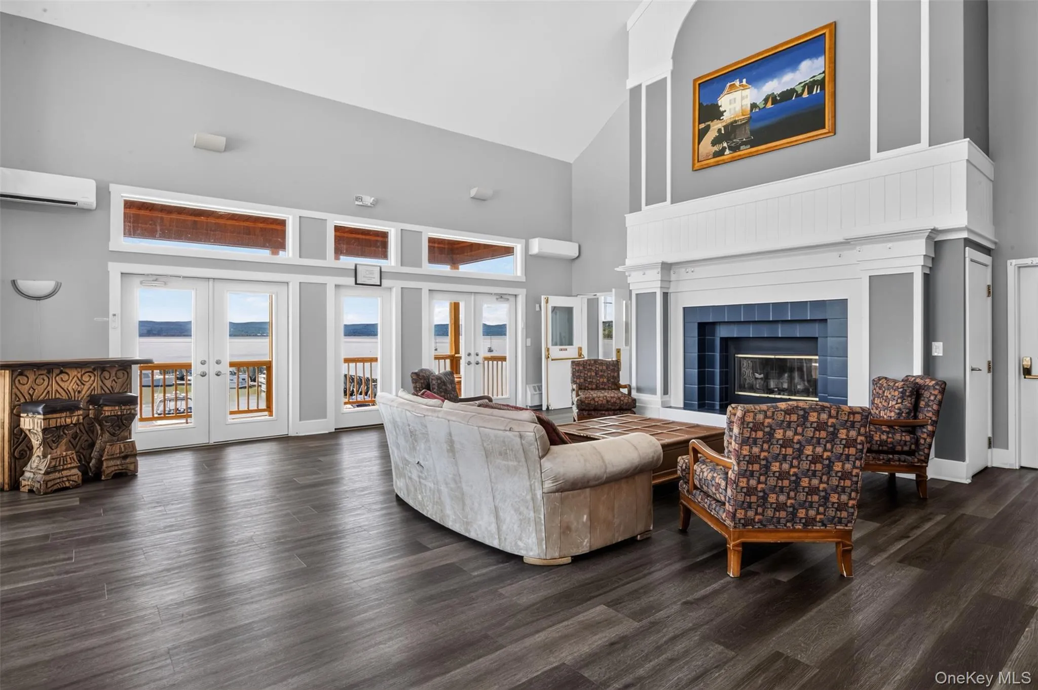 Club House overlooking the Magnificent Hudson River. There are 2 Clubhouses and 2 Pools. Club House overlooking the Magnificent Hudson River. There are 2 Clubhouses and 2 Pools.