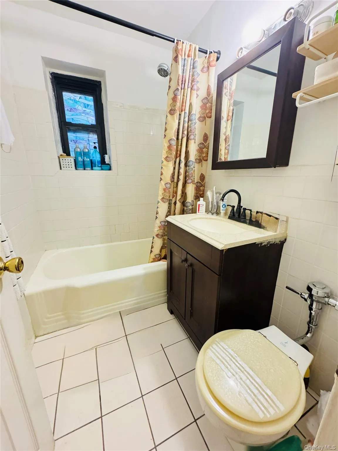 118-60 Metropolitan Avenue, New York, NY, 1 Bedroom Bedrooms, 4 Rooms Rooms,1 BathroomBathrooms,Residential,For Rent,Metropolitan,0,1013170 118-60 Metropolitan Avenue, New York, NY, 1 Bedroom Bedrooms, 4 Rooms Rooms,1 BathroomBathrooms,Residential,For Rent,Metropolitan,0,1013170