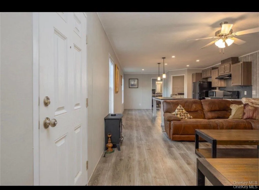 37 Windward, Stony Point, NY, 3 Bedrooms Bedrooms, 5 Rooms Rooms,2 BathroomsBathrooms,Residential,For Rent,Windward,0,1013171 37 Windward, Stony Point, NY, 3 Bedrooms Bedrooms, 5 Rooms Rooms,2 BathroomsBathrooms,Residential,For Rent,Windward,0,1013171