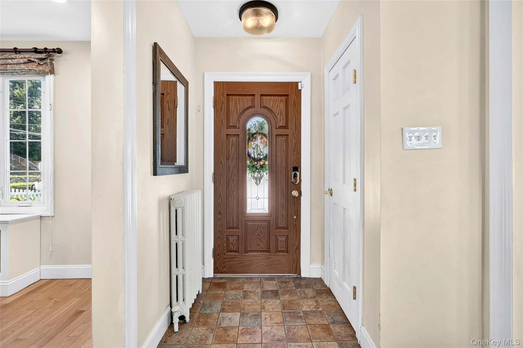 2 Stewart Avenue, Eastchester, NY, 3 Bedrooms Bedrooms, 6 Rooms Rooms,2 BathroomsBathrooms,Residential,For Rent,Stewart,0,1013172 2 Stewart Avenue, Eastchester, NY, 3 Bedrooms Bedrooms, 6 Rooms Rooms,2 BathroomsBathrooms,Residential,For Rent,Stewart,0,1013172