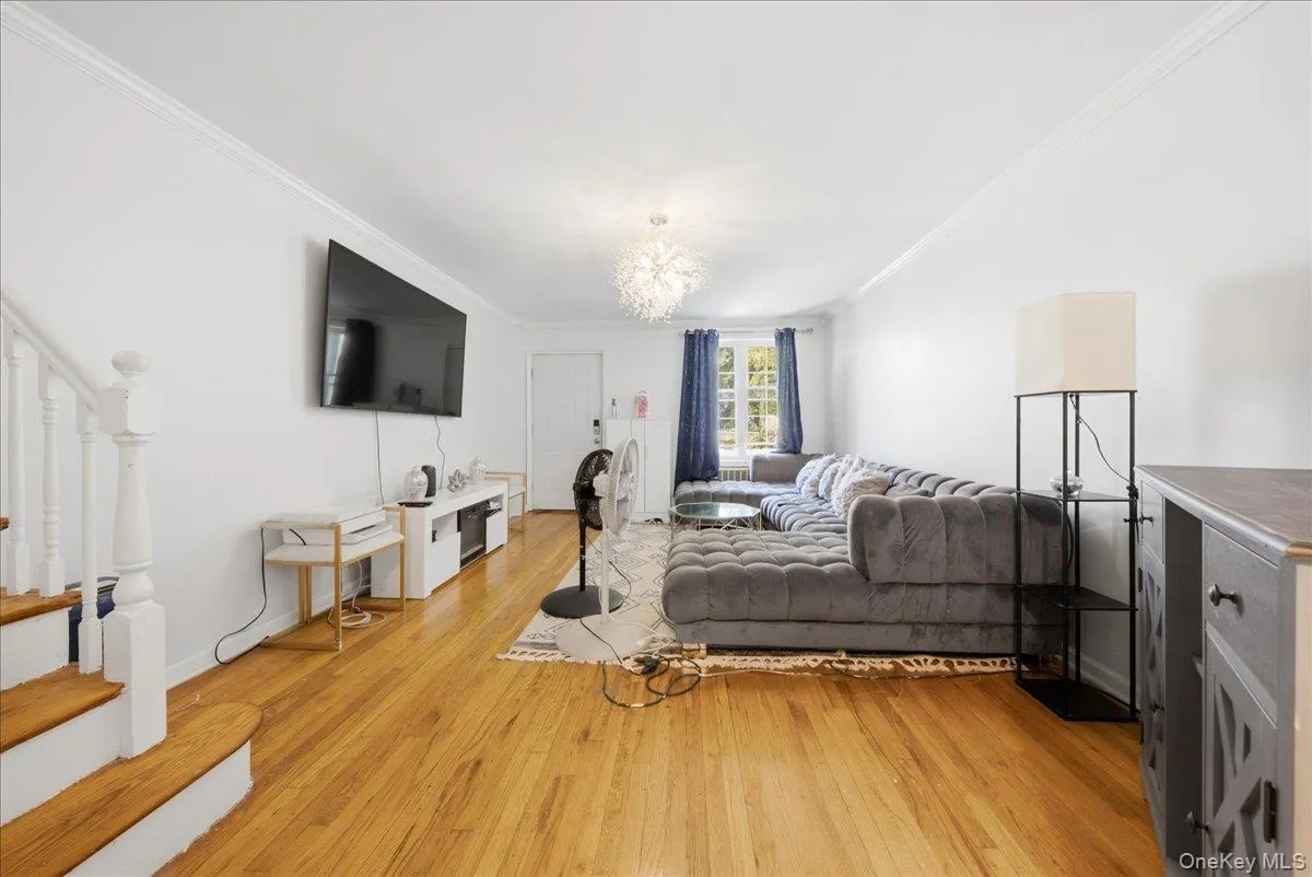 12508 Defoe Street, New York, NY, 3 Bedrooms Bedrooms, 12 Rooms Rooms,2 BathroomsBathrooms,Residential,For Rent,Defoe,0,1013174 12508 Defoe Street, New York, NY, 3 Bedrooms Bedrooms, 12 Rooms Rooms,2 BathroomsBathrooms,Residential,For Rent,Defoe,0,1013174