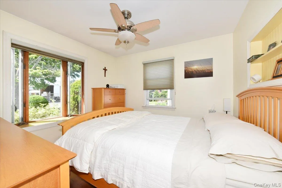 11 Glenda Drive, West Babylon, NY, 2 Bedrooms Bedrooms, 6 Rooms Rooms,1 BathroomBathrooms,Residential,For Rent,Glenda,0,1013177 11 Glenda Drive, West Babylon, NY, 2 Bedrooms Bedrooms, 6 Rooms Rooms,1 BathroomBathrooms,Residential,For Rent,Glenda,0,1013177