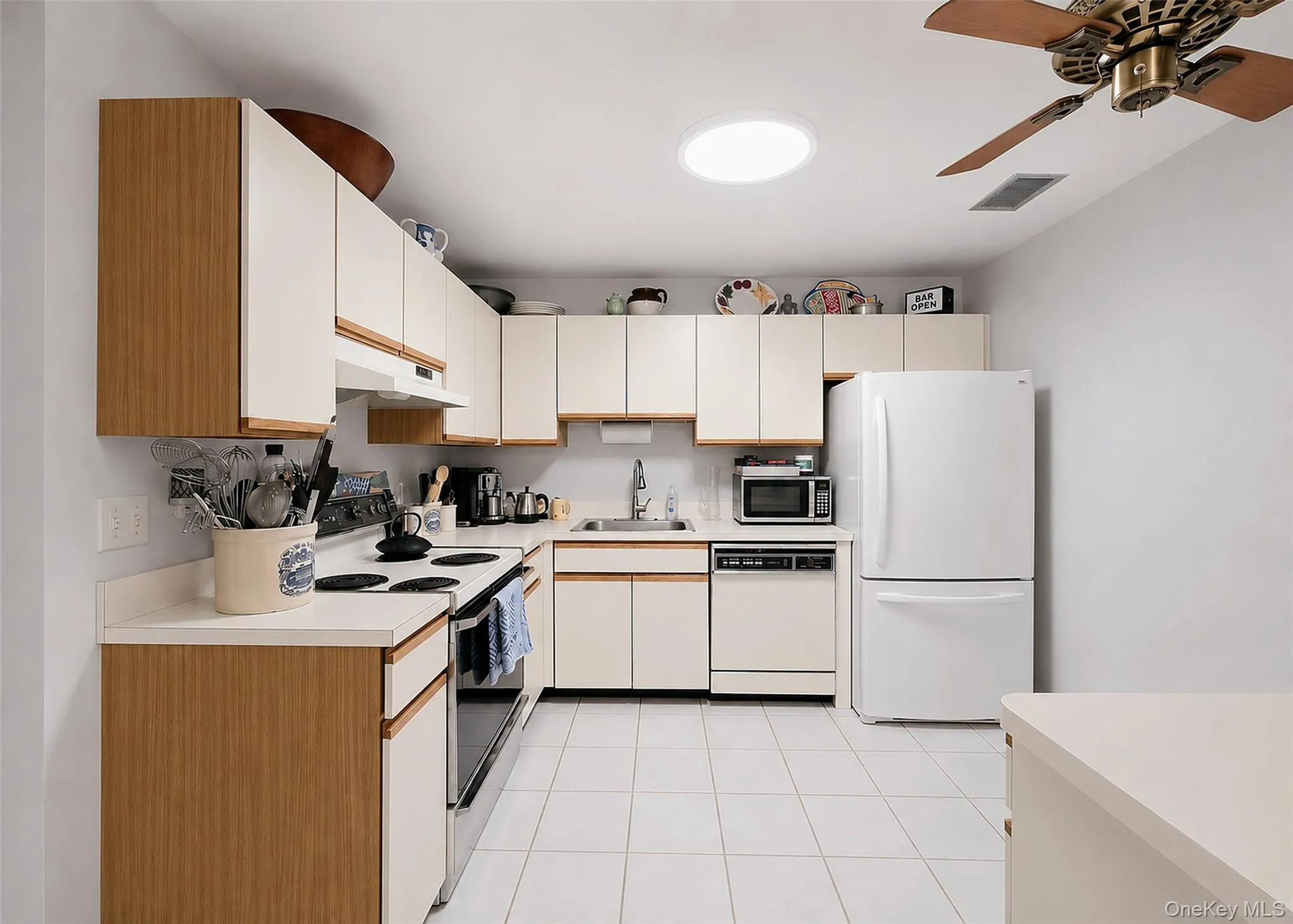 937 Skyline Drive, Brookhaven, NY, 2 Bedrooms Bedrooms, 7 Rooms Rooms,2 BathroomsBathrooms,Residential,For Rent,Skyline,0,1013180 937 Skyline Drive, Brookhaven, NY, 2 Bedrooms Bedrooms, 7 Rooms Rooms,2 BathroomsBathrooms,Residential,For Rent,Skyline,0,1013180
