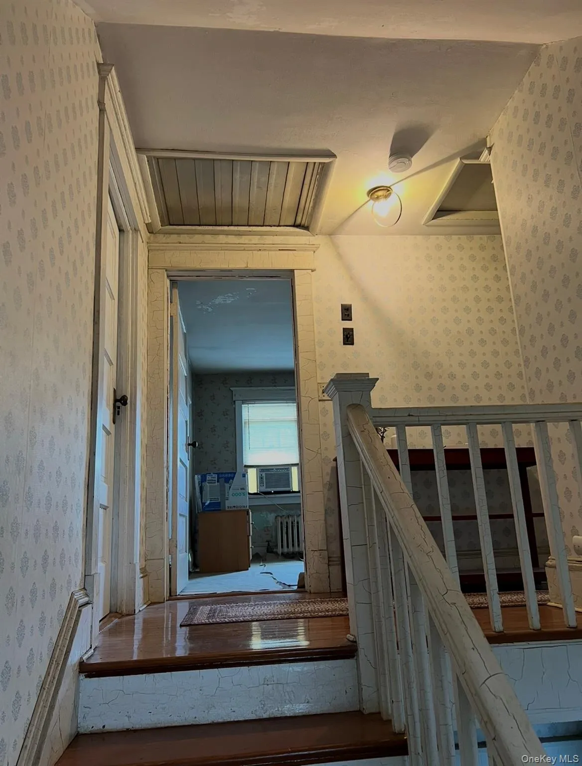70 Staples Street, Oyster Bay, NY, 4 Bedrooms Bedrooms, 4 Rooms Rooms,1 BathroomBathrooms,Residential,For Rent,Staples,0,1013186 70 Staples Street, Oyster Bay, NY, 4 Bedrooms Bedrooms, 4 Rooms Rooms,1 BathroomBathrooms,Residential,For Rent,Staples,0,1013186