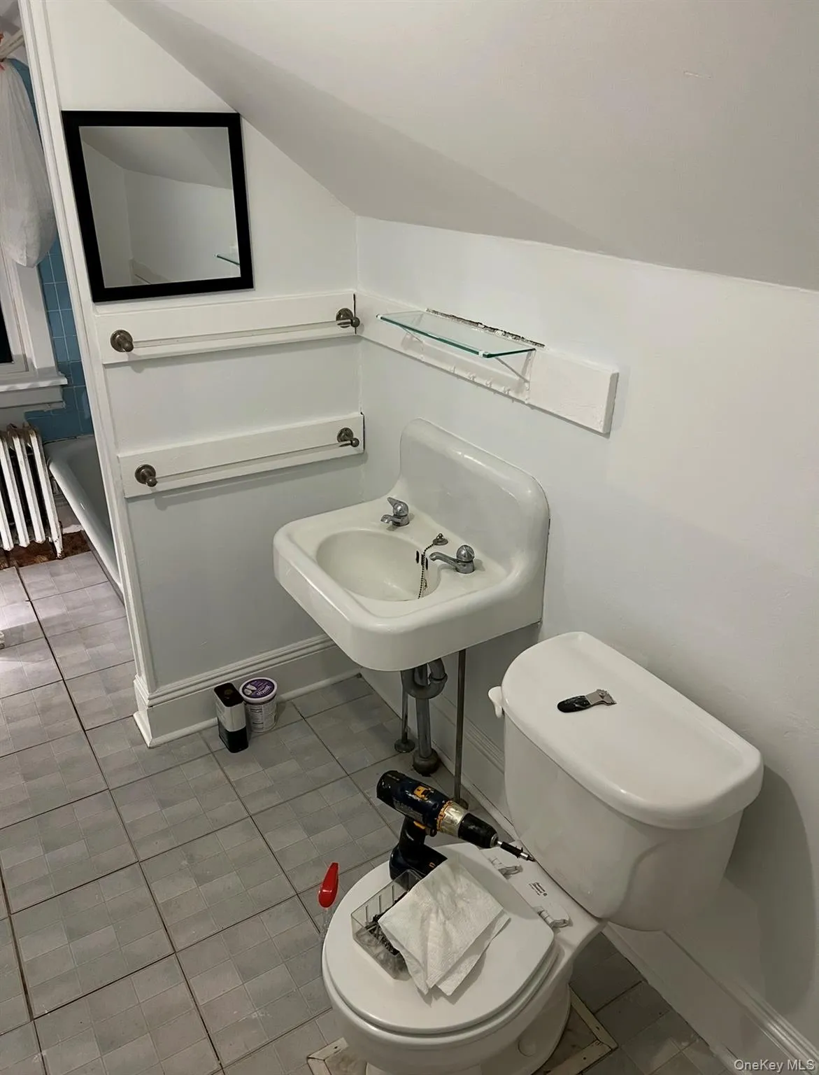 70 Staples Street, Oyster Bay, NY, 4 Bedrooms Bedrooms, 4 Rooms Rooms,1 BathroomBathrooms,Residential,For Rent,Staples,0,1013186 70 Staples Street, Oyster Bay, NY, 4 Bedrooms Bedrooms, 4 Rooms Rooms,1 BathroomBathrooms,Residential,For Rent,Staples,0,1013186