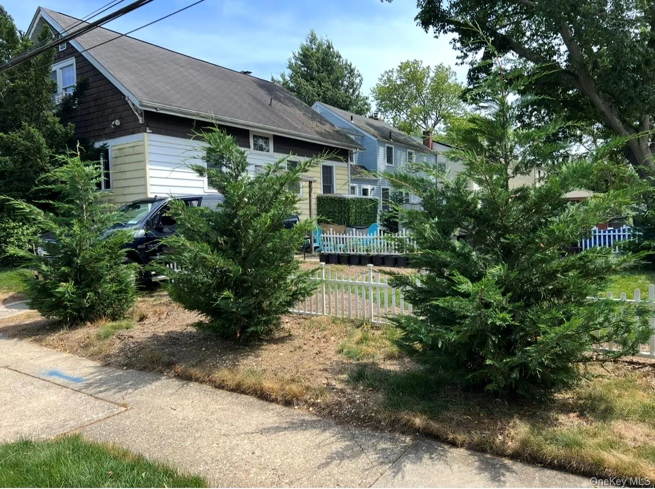 70 Staples Street, Oyster Bay, NY, 4 Bedrooms Bedrooms, 4 Rooms Rooms,1 BathroomBathrooms,Residential,For Rent,Staples,0,1013186 70 Staples Street, Oyster Bay, NY, 4 Bedrooms Bedrooms, 4 Rooms Rooms,1 BathroomBathrooms,Residential,For Rent,Staples,0,1013186