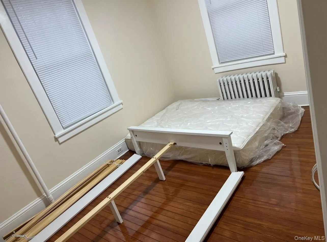 70 Staples Street, Oyster Bay, NY, 4 Bedrooms Bedrooms, 4 Rooms Rooms,1 BathroomBathrooms,Residential,For Rent,Staples,0,1013186 70 Staples Street, Oyster Bay, NY, 4 Bedrooms Bedrooms, 4 Rooms Rooms,1 BathroomBathrooms,Residential,For Rent,Staples,0,1013186