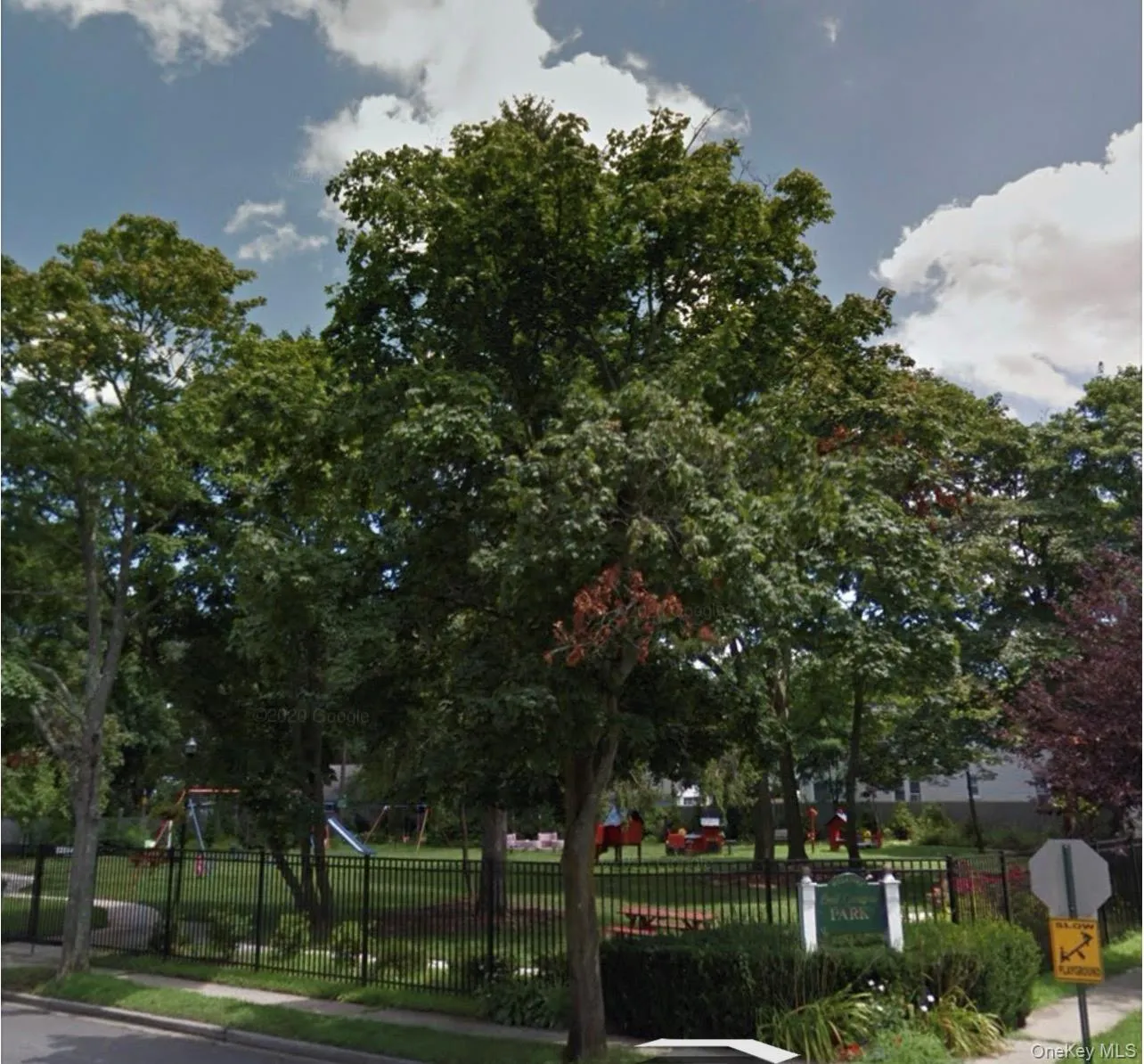 70 Staples Street, Oyster Bay, NY, 4 Bedrooms Bedrooms, 4 Rooms Rooms,1 BathroomBathrooms,Residential,For Rent,Staples,0,1013186 70 Staples Street, Oyster Bay, NY, 4 Bedrooms Bedrooms, 4 Rooms Rooms,1 BathroomBathrooms,Residential,For Rent,Staples,0,1013186