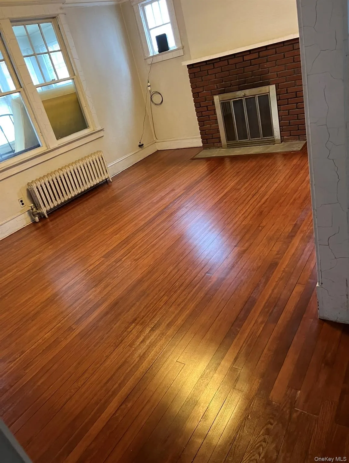 70 Staples Street, Oyster Bay, NY, 4 Bedrooms Bedrooms, 4 Rooms Rooms,1 BathroomBathrooms,Residential,For Rent,Staples,0,1013186 70 Staples Street, Oyster Bay, NY, 4 Bedrooms Bedrooms, 4 Rooms Rooms,1 BathroomBathrooms,Residential,For Rent,Staples,0,1013186