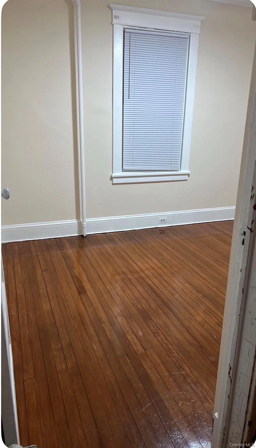 70 Staples Street, Oyster Bay, NY, 4 Bedrooms Bedrooms, 4 Rooms Rooms,1 BathroomBathrooms,Residential,For Rent,Staples,0,1013186 70 Staples Street, Oyster Bay, NY, 4 Bedrooms Bedrooms, 4 Rooms Rooms,1 BathroomBathrooms,Residential,For Rent,Staples,0,1013186