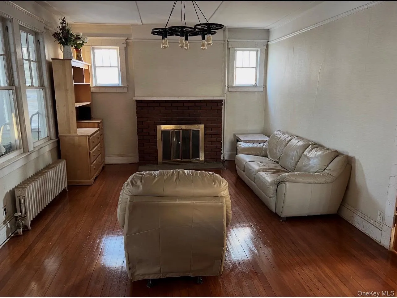 70 Staples Street, Oyster Bay, NY, 4 Bedrooms Bedrooms, 4 Rooms Rooms,1 BathroomBathrooms,Residential,For Rent,Staples,0,1013186 70 Staples Street, Oyster Bay, NY, 4 Bedrooms Bedrooms, 4 Rooms Rooms,1 BathroomBathrooms,Residential,For Rent,Staples,0,1013186