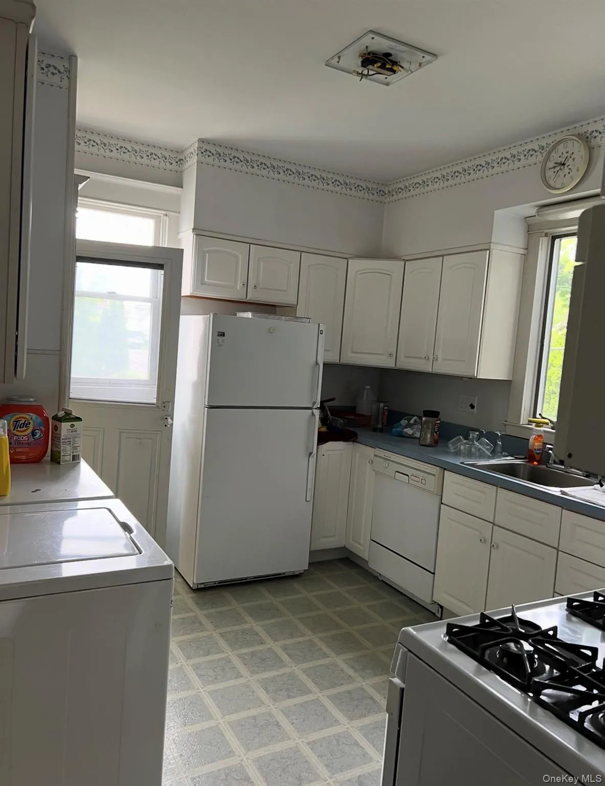 70 Staples Street, Oyster Bay, NY, 4 Bedrooms Bedrooms, 4 Rooms Rooms,1 BathroomBathrooms,Residential,For Rent,Staples,0,1013186 70 Staples Street, Oyster Bay, NY, 4 Bedrooms Bedrooms, 4 Rooms Rooms,1 BathroomBathrooms,Residential,For Rent,Staples,0,1013186