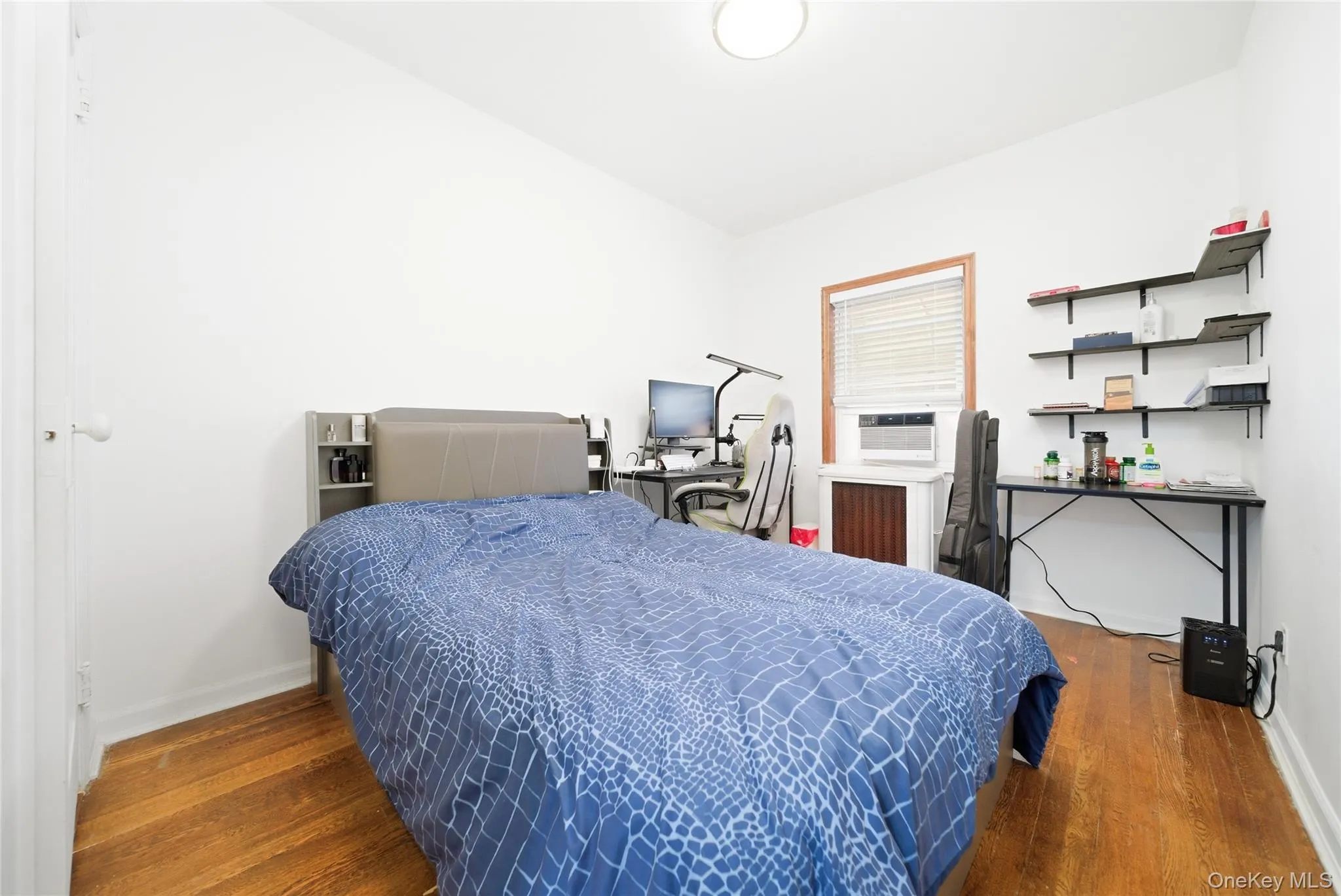 53-74 62nd Street, New York, NY, 2 Bedrooms Bedrooms, 5 Rooms Rooms,2 BathroomsBathrooms,Residential,For Rent,62nd,0,1013189 53-74 62nd Street, New York, NY, 2 Bedrooms Bedrooms, 5 Rooms Rooms,2 BathroomsBathrooms,Residential,For Rent,62nd,0,1013189