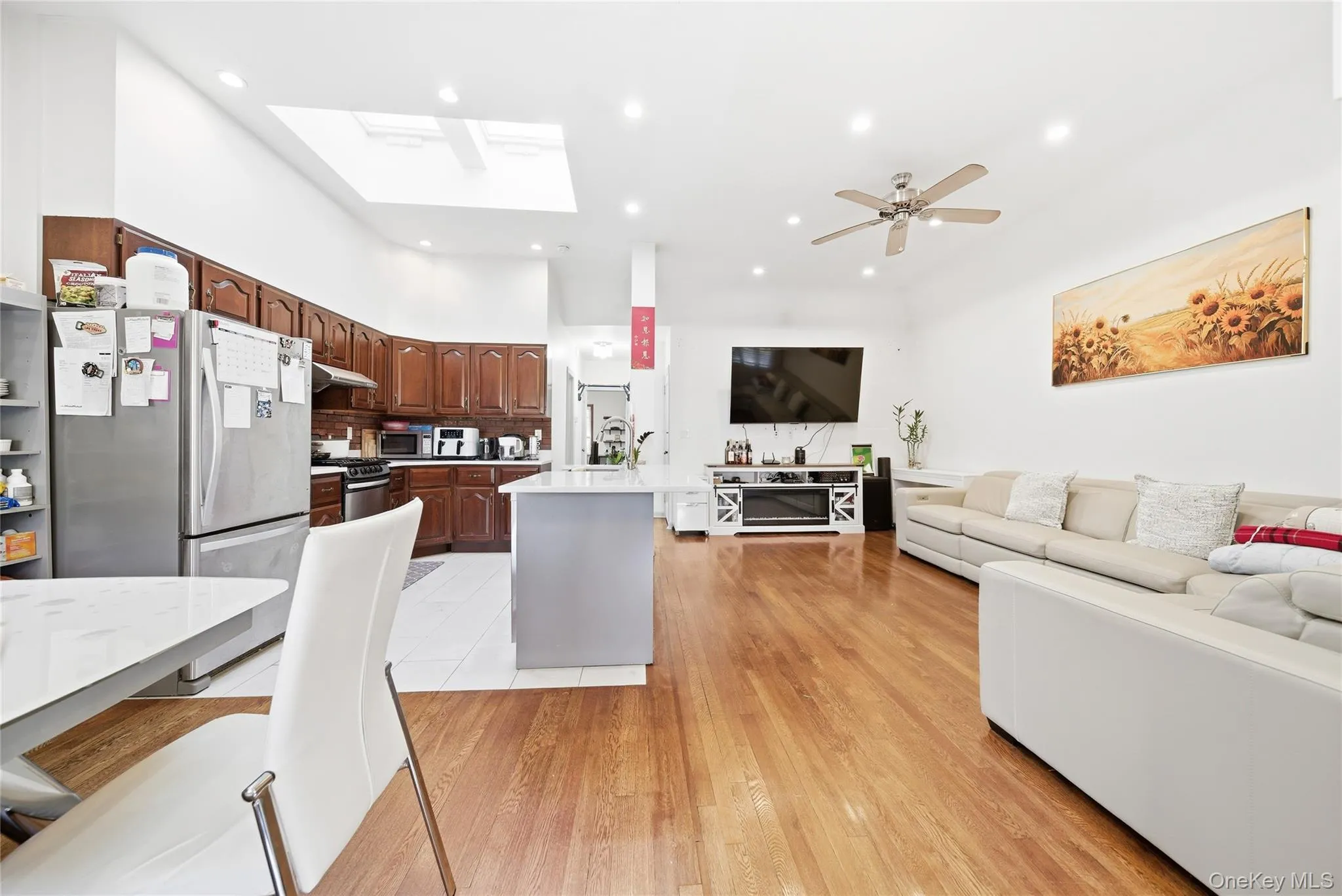 53-74 62nd Street, New York, NY, 2 Bedrooms Bedrooms, 5 Rooms Rooms,2 BathroomsBathrooms,Residential,For Rent,62nd,0,1013189 53-74 62nd Street, New York, NY, 2 Bedrooms Bedrooms, 5 Rooms Rooms,2 BathroomsBathrooms,Residential,For Rent,62nd,0,1013189