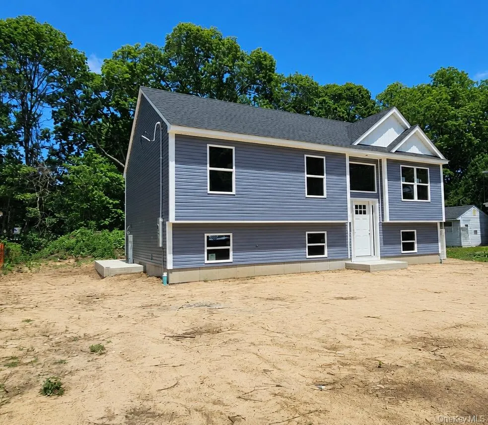 5 A Stuart Road, Brookhaven, NY, 3 Bedrooms Bedrooms, 6 Rooms Rooms,2 BathroomsBathrooms,Residential,For Rent,Stuart,0,1013191 5 A Stuart Road, Brookhaven, NY, 3 Bedrooms Bedrooms, 6 Rooms Rooms,2 BathroomsBathrooms,Residential,For Rent,Stuart,0,1013191