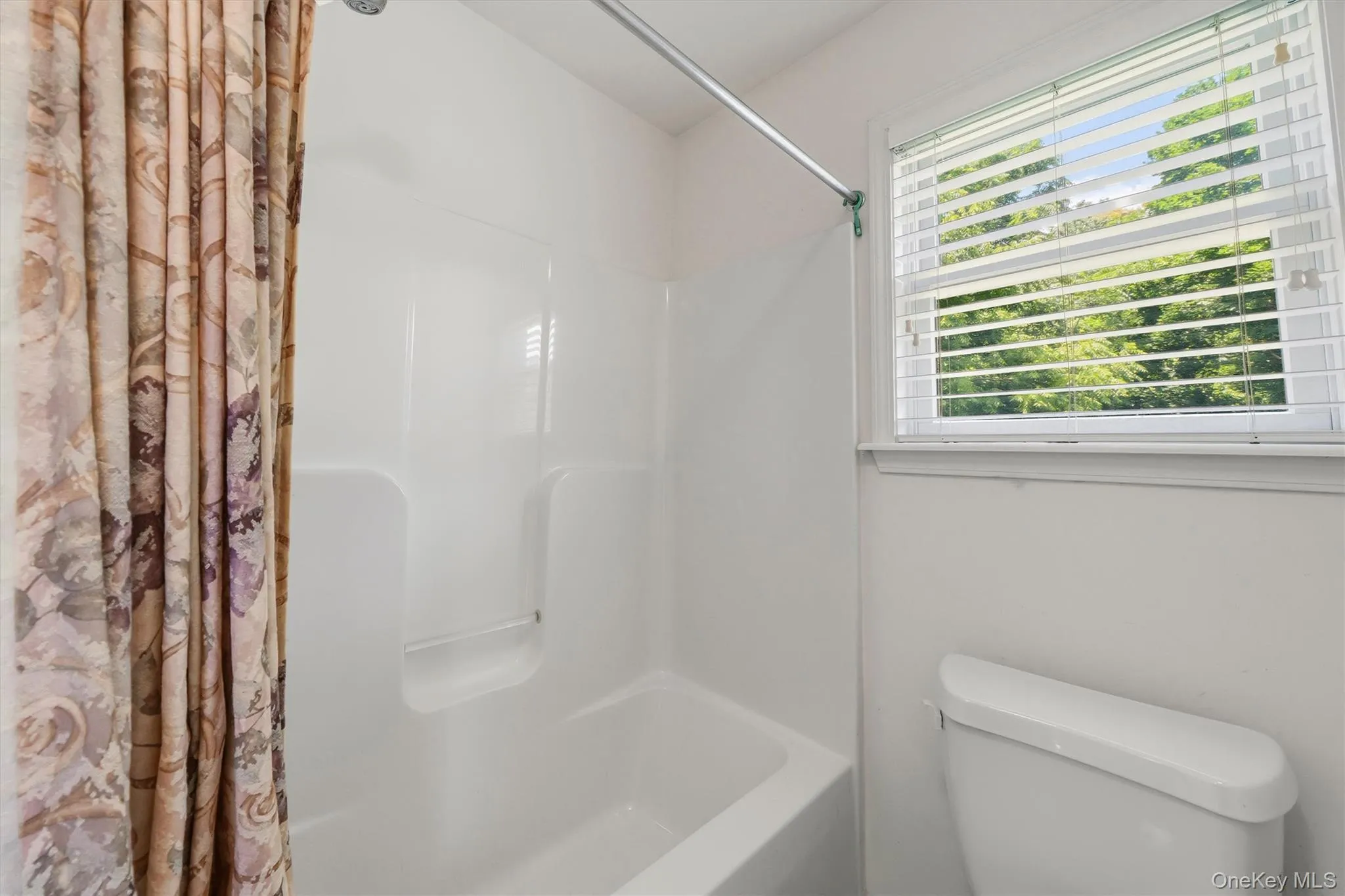 39 Overlook Road, Monroe, NY, 3 Bedrooms Bedrooms, 8 Rooms Rooms,2 BathroomsBathrooms,Residential,For Rent,Overlook,0,1013192 39 Overlook Road, Monroe, NY, 3 Bedrooms Bedrooms, 8 Rooms Rooms,2 BathroomsBathrooms,Residential,For Rent,Overlook,0,1013192