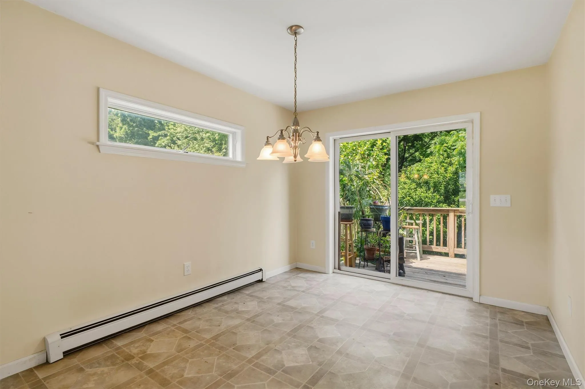 39 Overlook Road, Monroe, NY, 3 Bedrooms Bedrooms, 8 Rooms Rooms,2 BathroomsBathrooms,Residential,For Rent,Overlook,0,1013192 39 Overlook Road, Monroe, NY, 3 Bedrooms Bedrooms, 8 Rooms Rooms,2 BathroomsBathrooms,Residential,For Rent,Overlook,0,1013192