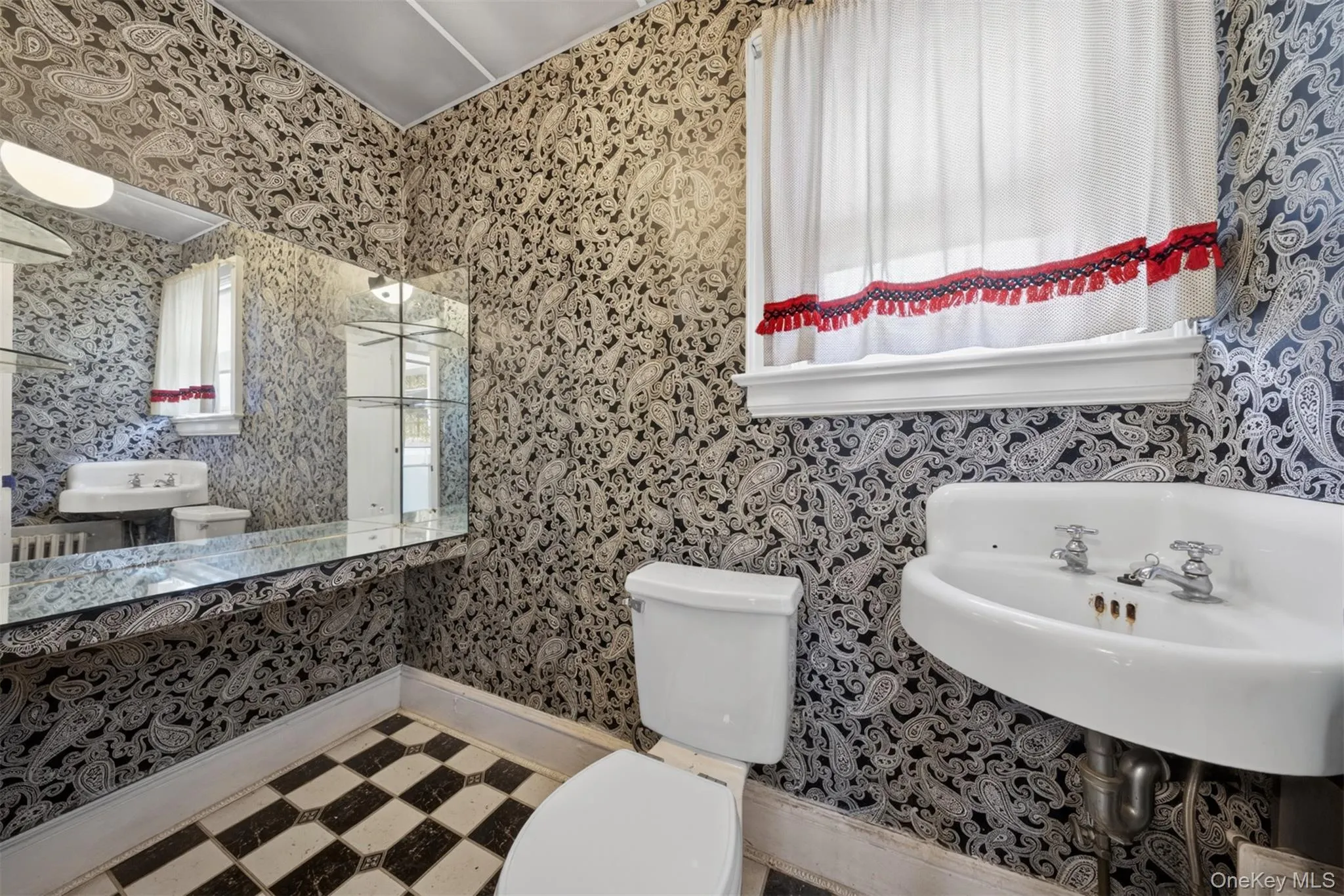 35-38 169th Street, New York, NY, 3 Bedrooms Bedrooms, 13 Rooms Rooms,2 BathroomsBathrooms,Residential,For Rent,169th,0,1013193 35-38 169th Street, New York, NY, 3 Bedrooms Bedrooms, 13 Rooms Rooms,2 BathroomsBathrooms,Residential,For Rent,169th,0,1013193