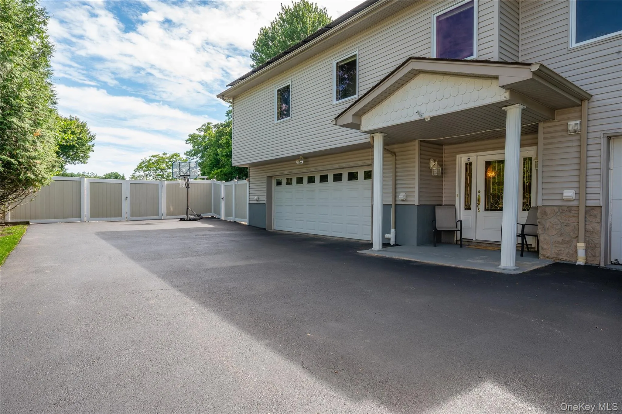 "House 2" Private Entry and 2-car garage "House 2" Private Entry and 2-car garage