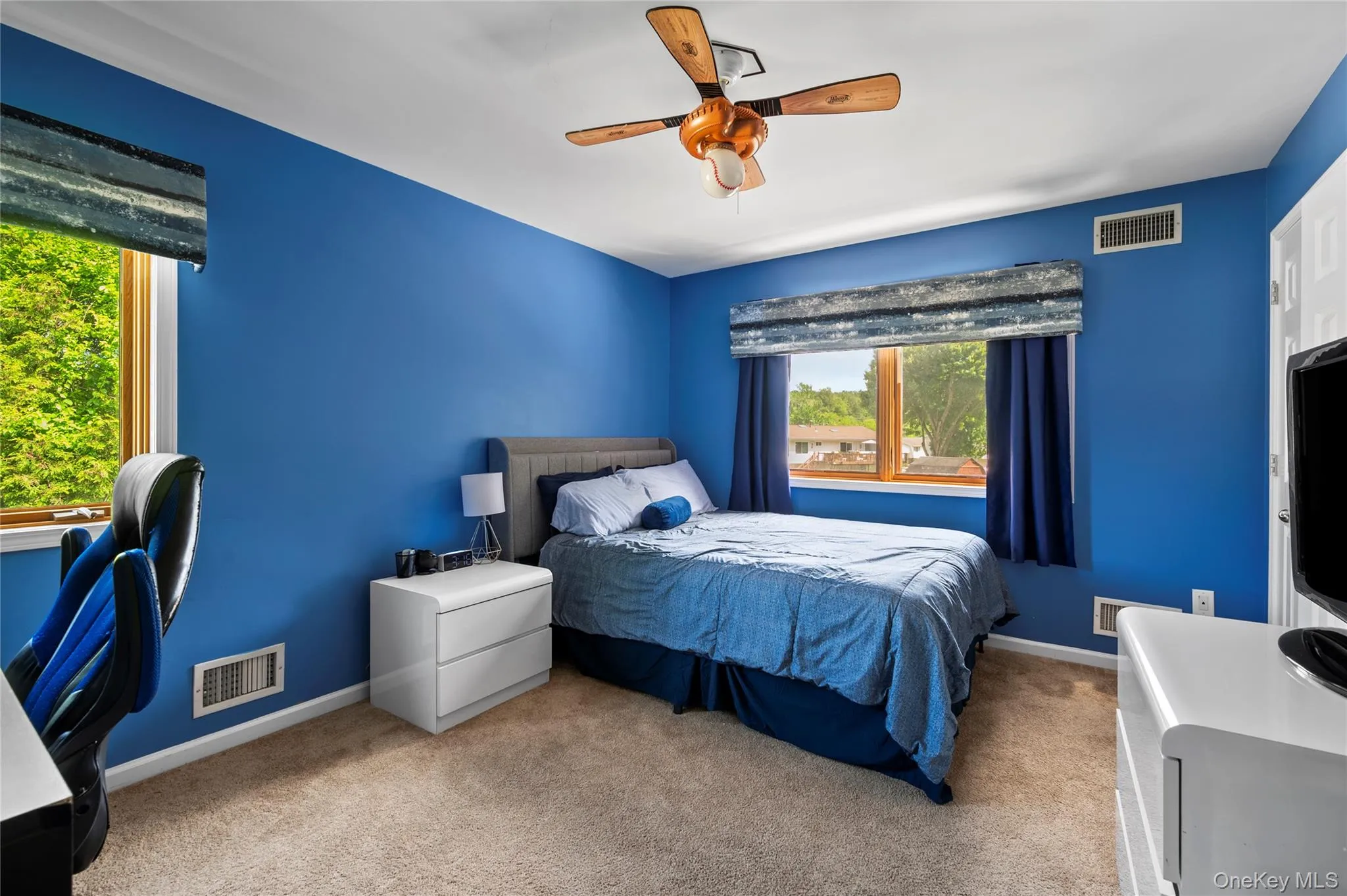 "House 2" Bedroom 2 "House 2" Bedroom 2