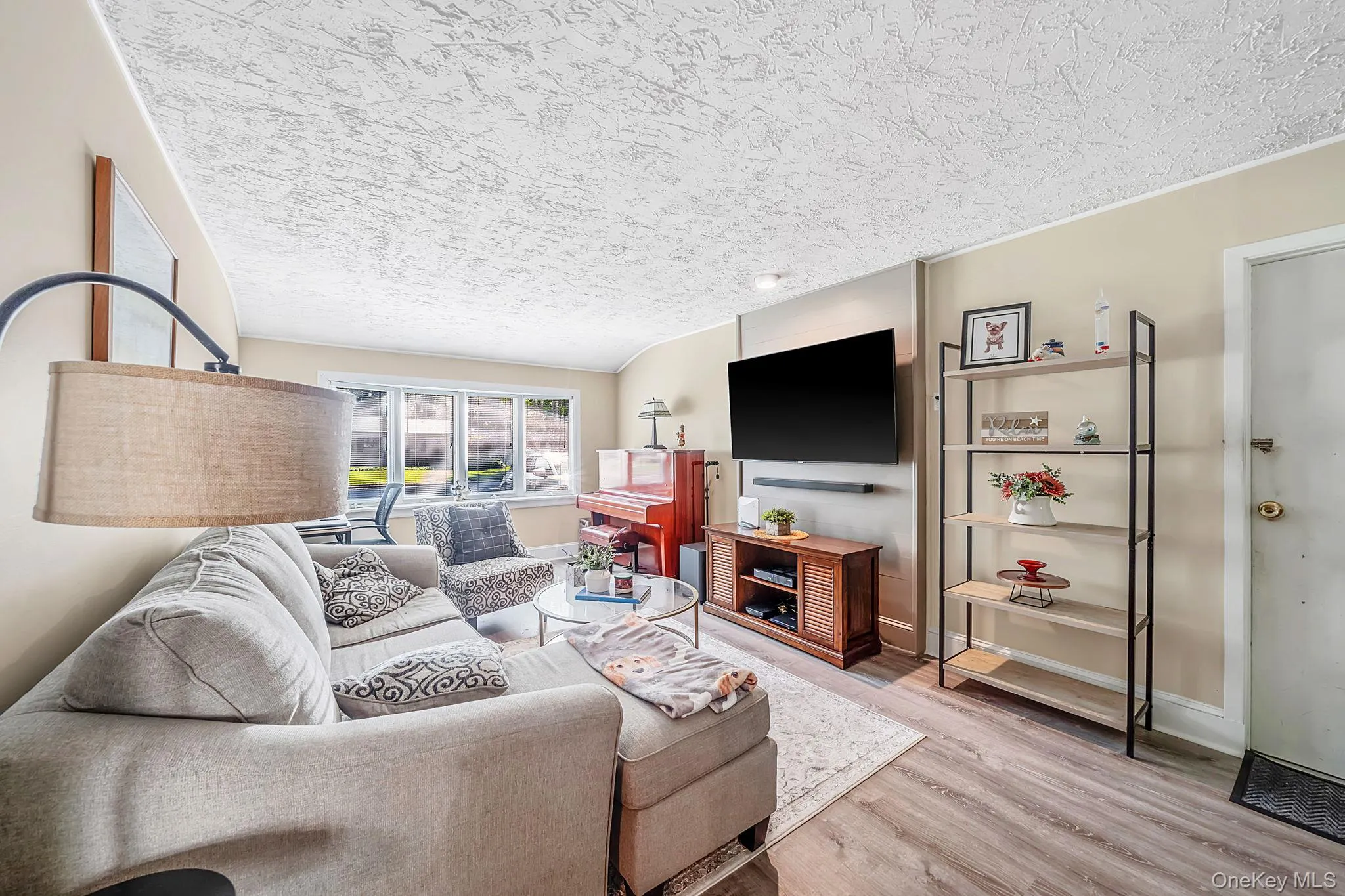 47 Fox Lane, Brookhaven, NY, 4 Bedrooms Bedrooms, 10 Rooms Rooms,2 BathroomsBathrooms,Residential,For Rent,Fox,0,1013206 47 Fox Lane, Brookhaven, NY, 4 Bedrooms Bedrooms, 10 Rooms Rooms,2 BathroomsBathrooms,Residential,For Rent,Fox,0,1013206