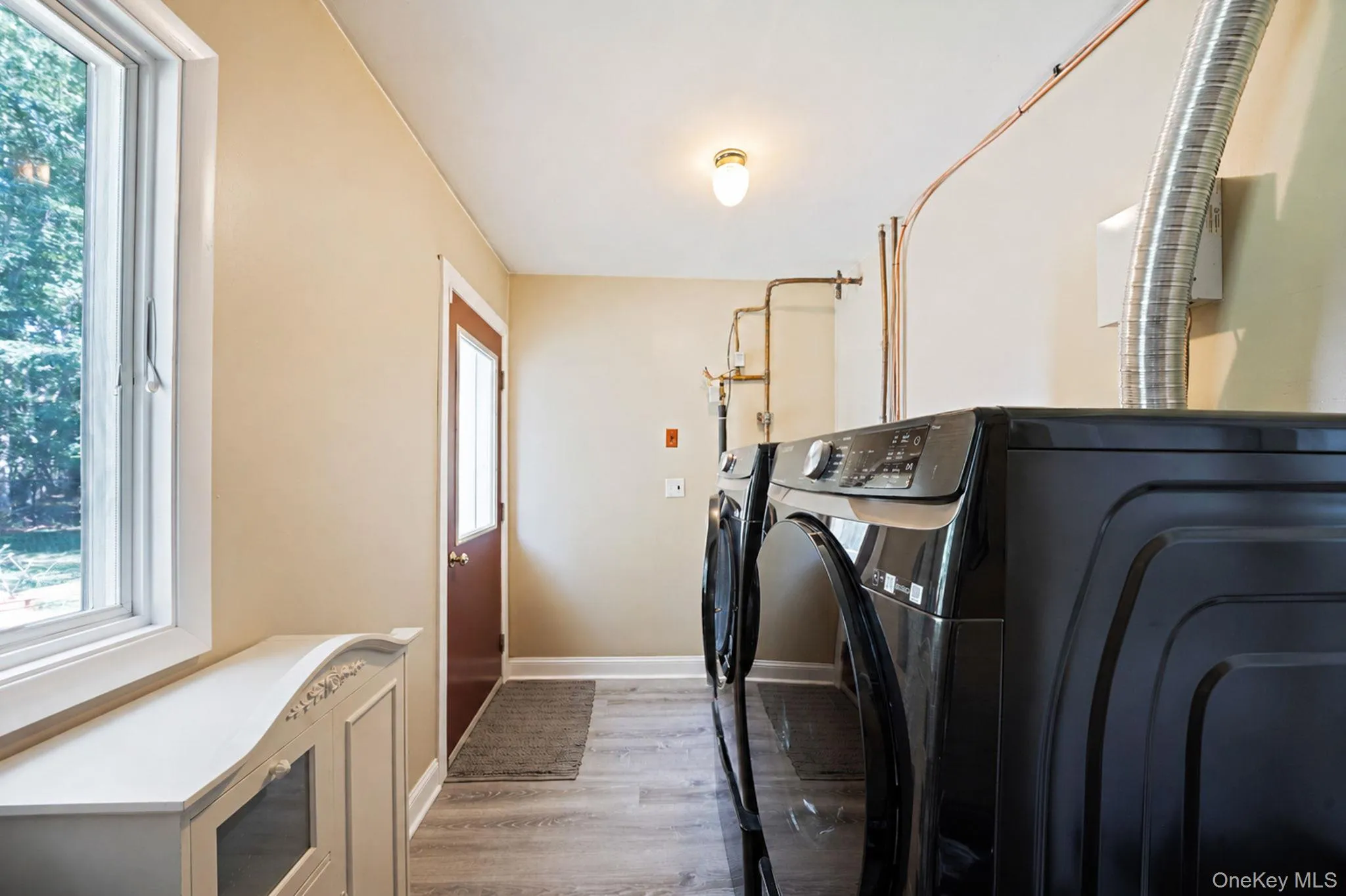 47 Fox Lane, Brookhaven, NY, 4 Bedrooms Bedrooms, 10 Rooms Rooms,2 BathroomsBathrooms,Residential,For Rent,Fox,0,1013206 47 Fox Lane, Brookhaven, NY, 4 Bedrooms Bedrooms, 10 Rooms Rooms,2 BathroomsBathrooms,Residential,For Rent,Fox,0,1013206