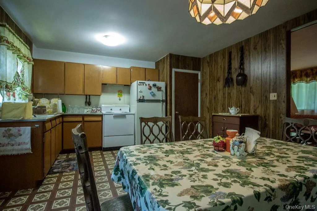 810 Ulster Heights Road, Wawarsing, NY, 3 Bedrooms Bedrooms, 5 Rooms Rooms,1 BathroomBathrooms,Residential,For Rent,Ulster Heights,0,1013209 810 Ulster Heights Road, Wawarsing, NY, 3 Bedrooms Bedrooms, 5 Rooms Rooms,1 BathroomBathrooms,Residential,For Rent,Ulster Heights,0,1013209