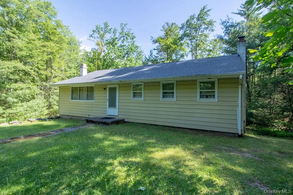 810 Ulster Heights Road, Wawarsing, NY, 3 Bedrooms Bedrooms, 5 Rooms Rooms,1 BathroomBathrooms,Residential,For Rent,Ulster Heights,0,1013209 810 Ulster Heights Road, Wawarsing, NY, 3 Bedrooms Bedrooms, 5 Rooms Rooms,1 BathroomBathrooms,Residential,For Rent,Ulster Heights,0,1013209