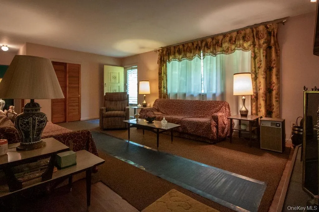 810 Ulster Heights Road, Wawarsing, NY, 3 Bedrooms Bedrooms, 5 Rooms Rooms,1 BathroomBathrooms,Residential,For Rent,Ulster Heights,0,1013209 810 Ulster Heights Road, Wawarsing, NY, 3 Bedrooms Bedrooms, 5 Rooms Rooms,1 BathroomBathrooms,Residential,For Rent,Ulster Heights,0,1013209