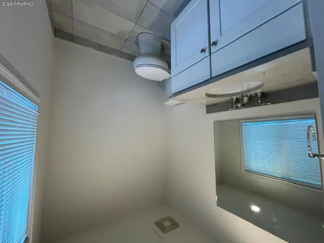 Powder Room Powder Room
