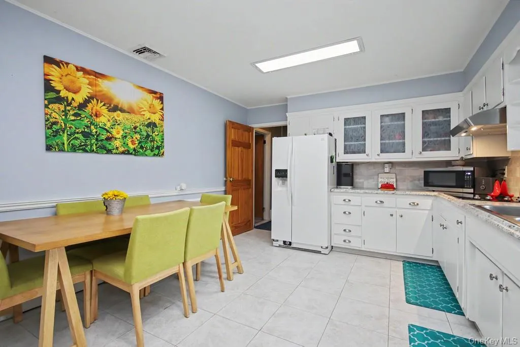 1353 Route 6, Carmel, NY, 3 Bedrooms Bedrooms, 6 Rooms Rooms,2 BathroomsBathrooms,Residential,For Rent,Route 6,0,1013213 1353 Route 6, Carmel, NY, 3 Bedrooms Bedrooms, 6 Rooms Rooms,2 BathroomsBathrooms,Residential,For Rent,Route 6,0,1013213