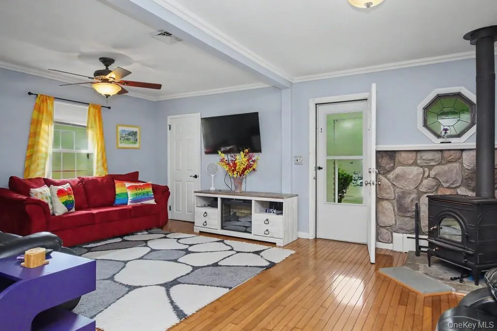 1353 Route 6, Carmel, NY, 3 Bedrooms Bedrooms, 6 Rooms Rooms,2 BathroomsBathrooms,Residential,For Rent,Route 6,0,1013213 1353 Route 6, Carmel, NY, 3 Bedrooms Bedrooms, 6 Rooms Rooms,2 BathroomsBathrooms,Residential,For Rent,Route 6,0,1013213