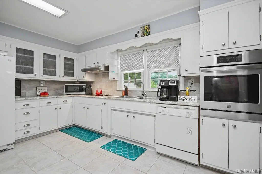 1353 Route 6, Carmel, NY, 3 Bedrooms Bedrooms, 6 Rooms Rooms,2 BathroomsBathrooms,Residential,For Rent,Route 6,0,1013213 1353 Route 6, Carmel, NY, 3 Bedrooms Bedrooms, 6 Rooms Rooms,2 BathroomsBathrooms,Residential,For Rent,Route 6,0,1013213