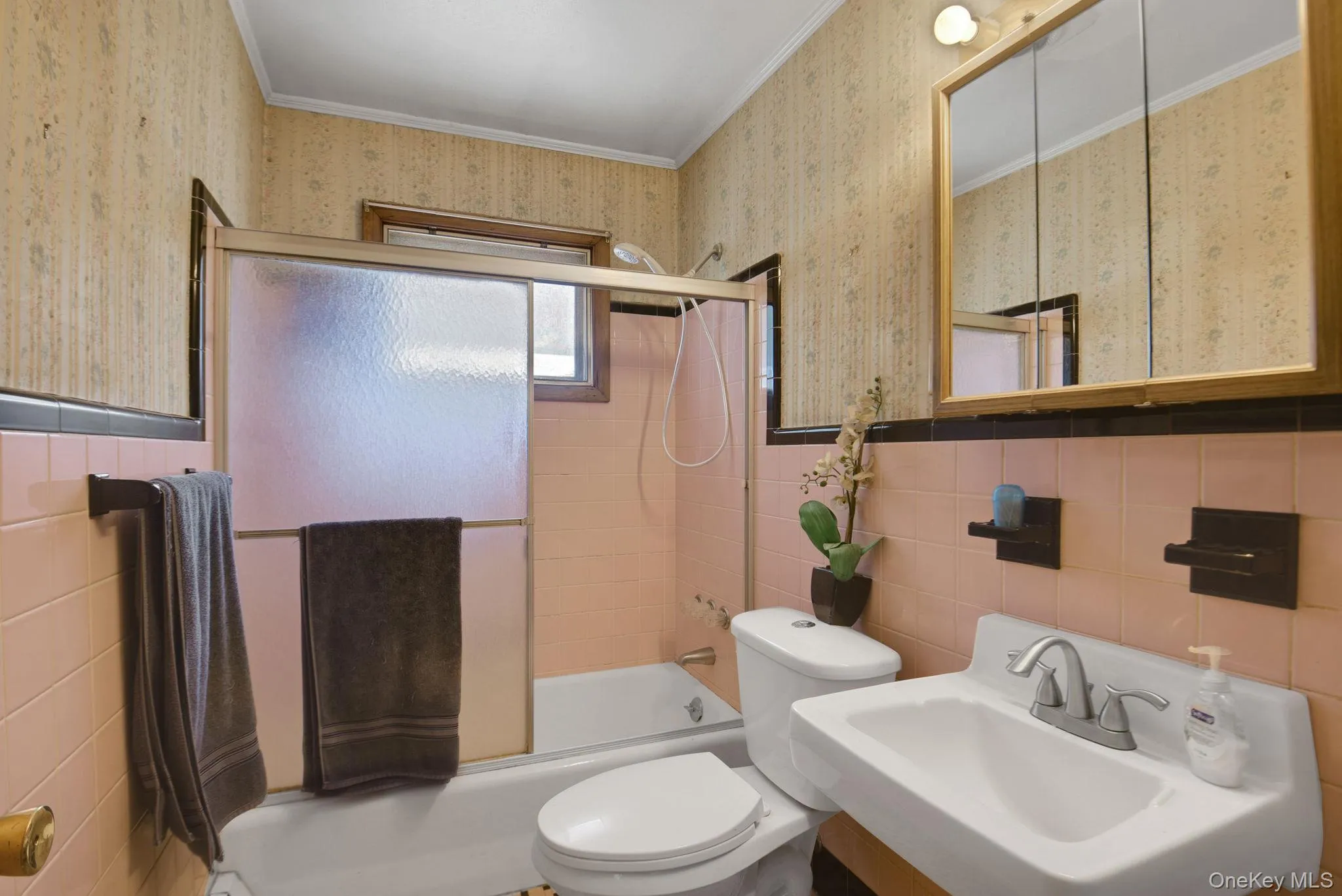 22 Greenvale Farms Road, Poughkeepsie (town), NY, 3 Bedrooms Bedrooms, 8 Rooms Rooms,1 BathroomBathrooms,Residential,For Rent,Greenvale Farms,0,1013214 22 Greenvale Farms Road, Poughkeepsie (town), NY, 3 Bedrooms Bedrooms, 8 Rooms Rooms,1 BathroomBathrooms,Residential,For Rent,Greenvale Farms,0,1013214