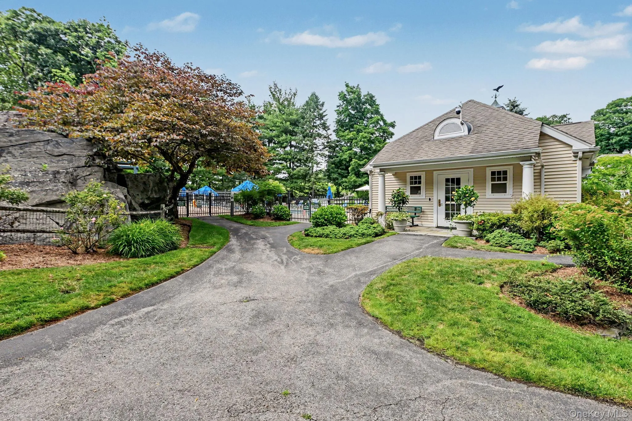 34 Winding Ridge Road, Greenburgh, NY, 2 Bedrooms Bedrooms, 7 Rooms Rooms,3 BathroomsBathrooms,Residential,For Rent,Winding Ridge,0,1013216 34 Winding Ridge Road, Greenburgh, NY, 2 Bedrooms Bedrooms, 7 Rooms Rooms,3 BathroomsBathrooms,Residential,For Rent,Winding Ridge,0,1013216