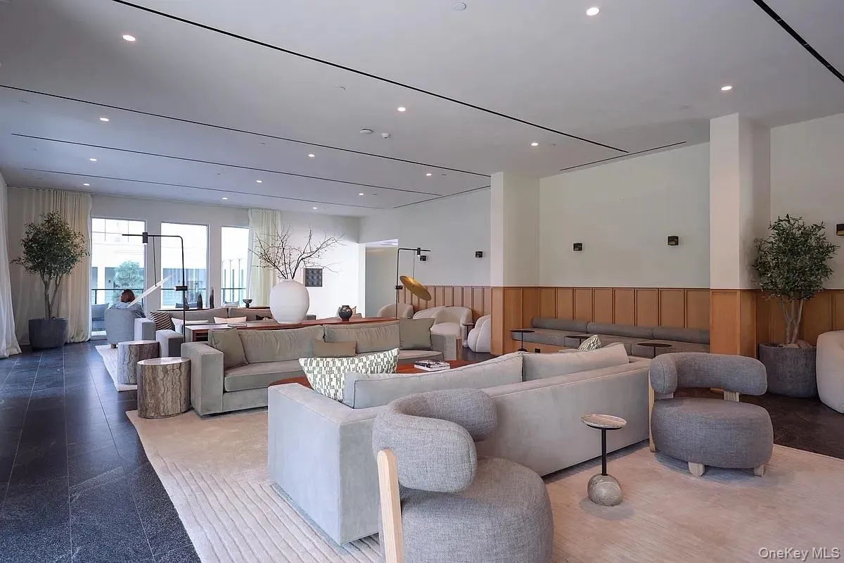 133-36 37th Avenue, New York, NY, 3 Bedrooms Bedrooms, 7 Rooms Rooms,2 BathroomsBathrooms,Residential Lease,For Rent,37th,0,1013219 133-36 37th Avenue, New York, NY, 3 Bedrooms Bedrooms, 7 Rooms Rooms,2 BathroomsBathrooms,Residential Lease,For Rent,37th,0,1013219