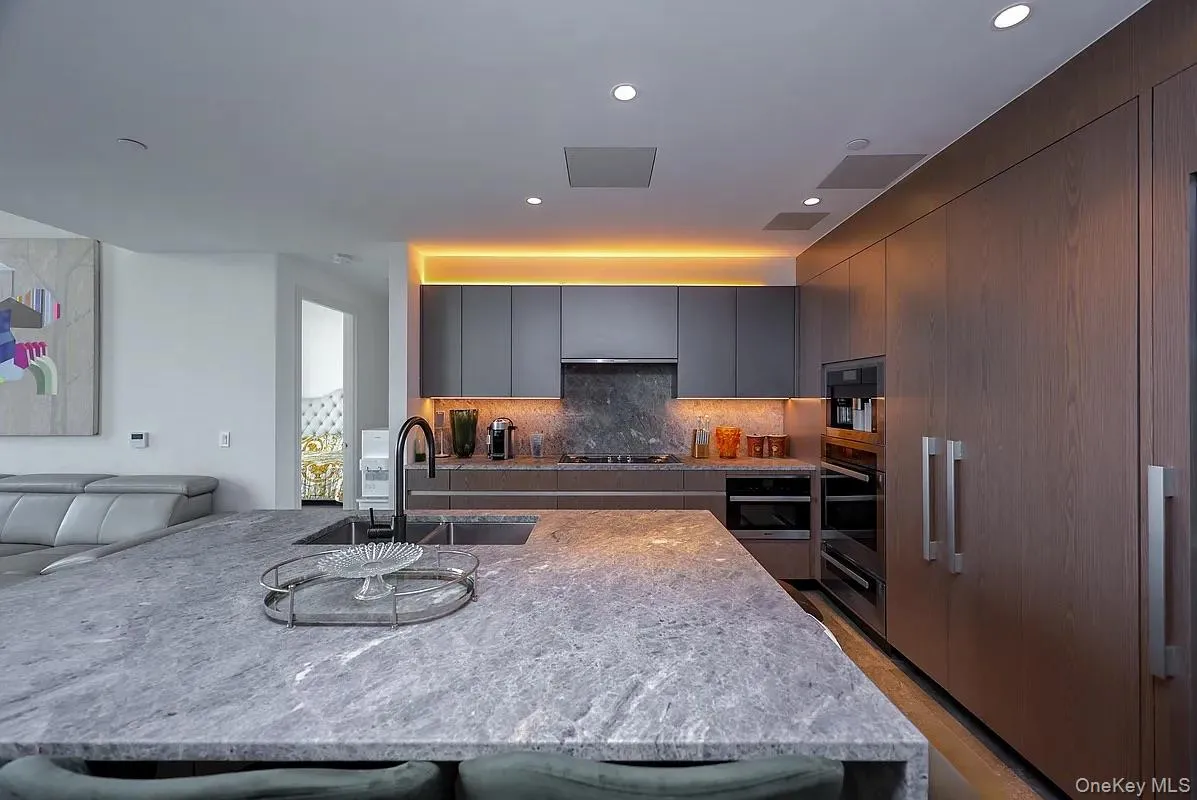 133-36 37th Avenue, New York, NY, 3 Bedrooms Bedrooms, 7 Rooms Rooms,2 BathroomsBathrooms,Residential Lease,For Rent,37th,0,1013219 133-36 37th Avenue, New York, NY, 3 Bedrooms Bedrooms, 7 Rooms Rooms,2 BathroomsBathrooms,Residential Lease,For Rent,37th,0,1013219