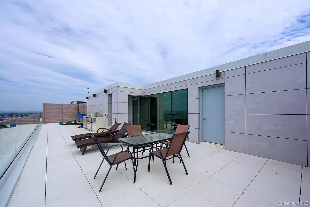 133-36 37th Avenue, New York, NY, 3 Bedrooms Bedrooms, 7 Rooms Rooms,2 BathroomsBathrooms,Residential Lease,For Rent,37th,0,1013219 133-36 37th Avenue, New York, NY, 3 Bedrooms Bedrooms, 7 Rooms Rooms,2 BathroomsBathrooms,Residential Lease,For Rent,37th,0,1013219