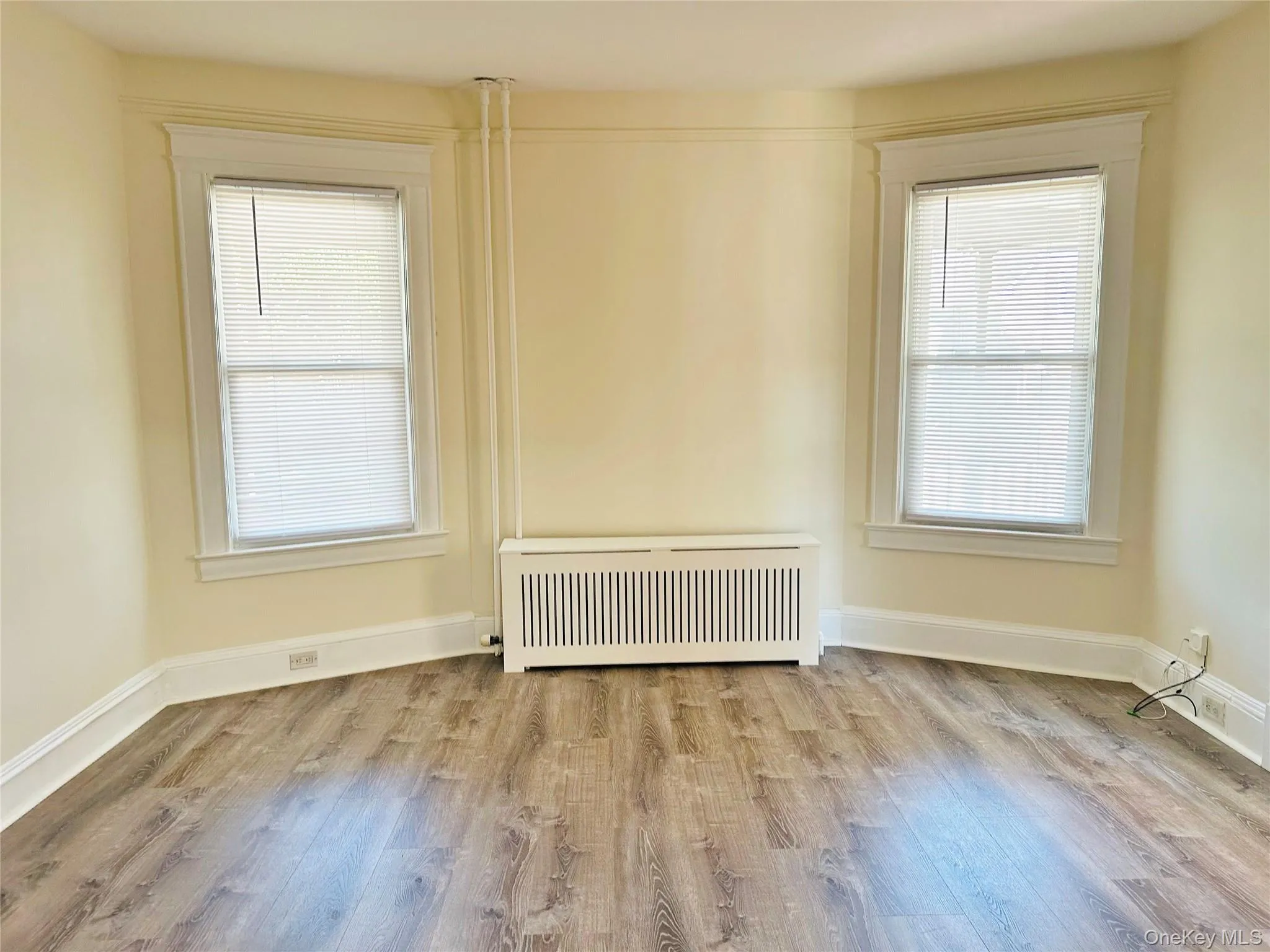 46 Totten Place, Babylon, NY, 2 Bedrooms Bedrooms, 5 Rooms Rooms,1 BathroomBathrooms,Residential Lease,For Rent,Totten,0,1013222 46 Totten Place, Babylon, NY, 2 Bedrooms Bedrooms, 5 Rooms Rooms,1 BathroomBathrooms,Residential Lease,For Rent,Totten,0,1013222