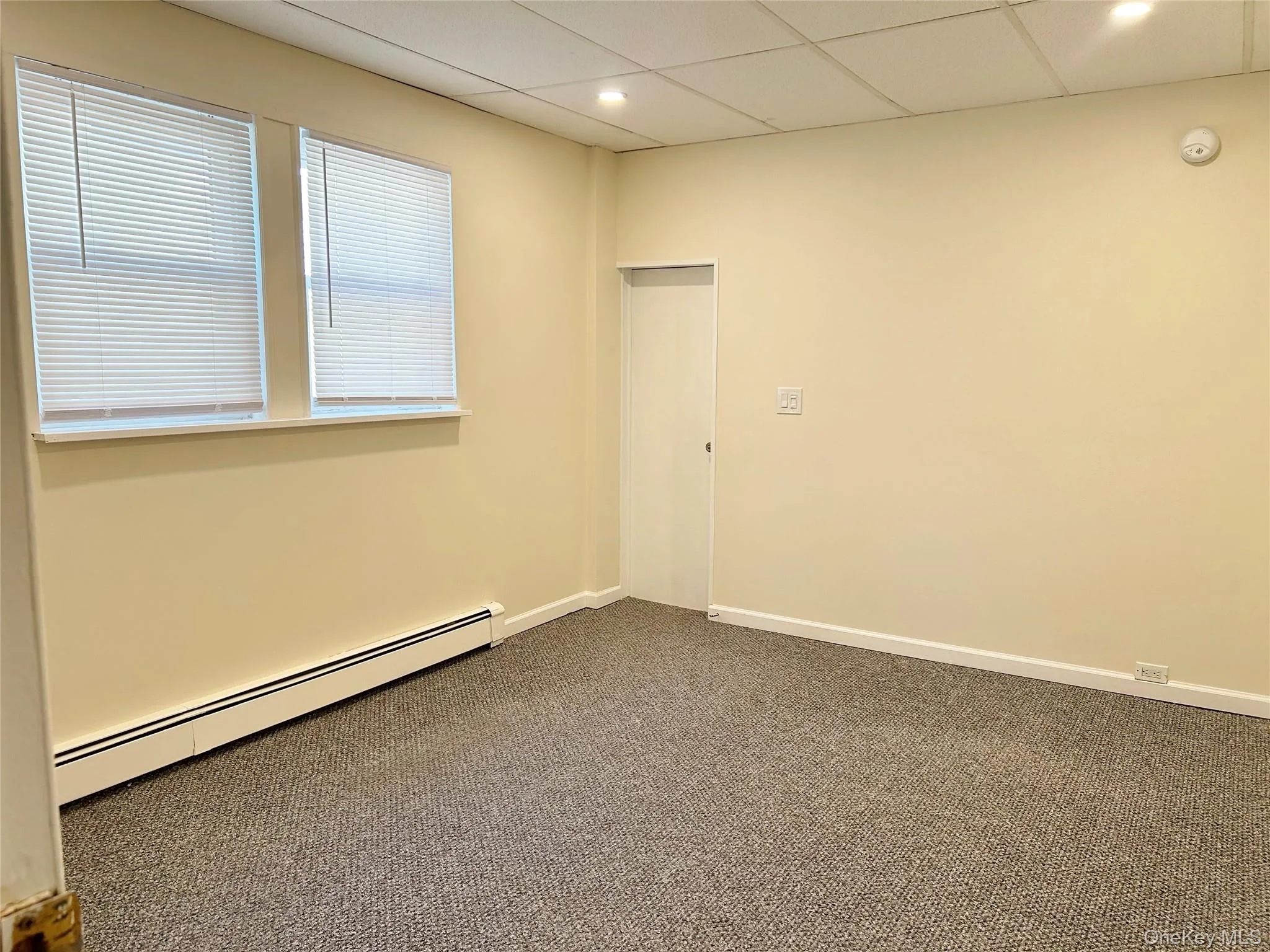 46 Totten Place, Babylon, NY, 2 Bedrooms Bedrooms, 5 Rooms Rooms,1 BathroomBathrooms,Residential Lease,For Rent,Totten,0,1013222 46 Totten Place, Babylon, NY, 2 Bedrooms Bedrooms, 5 Rooms Rooms,1 BathroomBathrooms,Residential Lease,For Rent,Totten,0,1013222