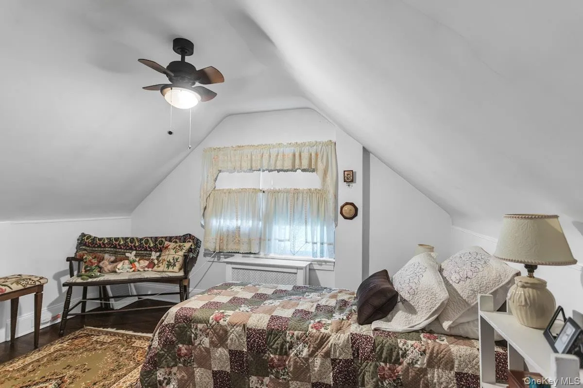 BR 3- 2nd Floor Ceiling FanHardwood Floors BR 3- 2nd Floor Ceiling FanHardwood Floors