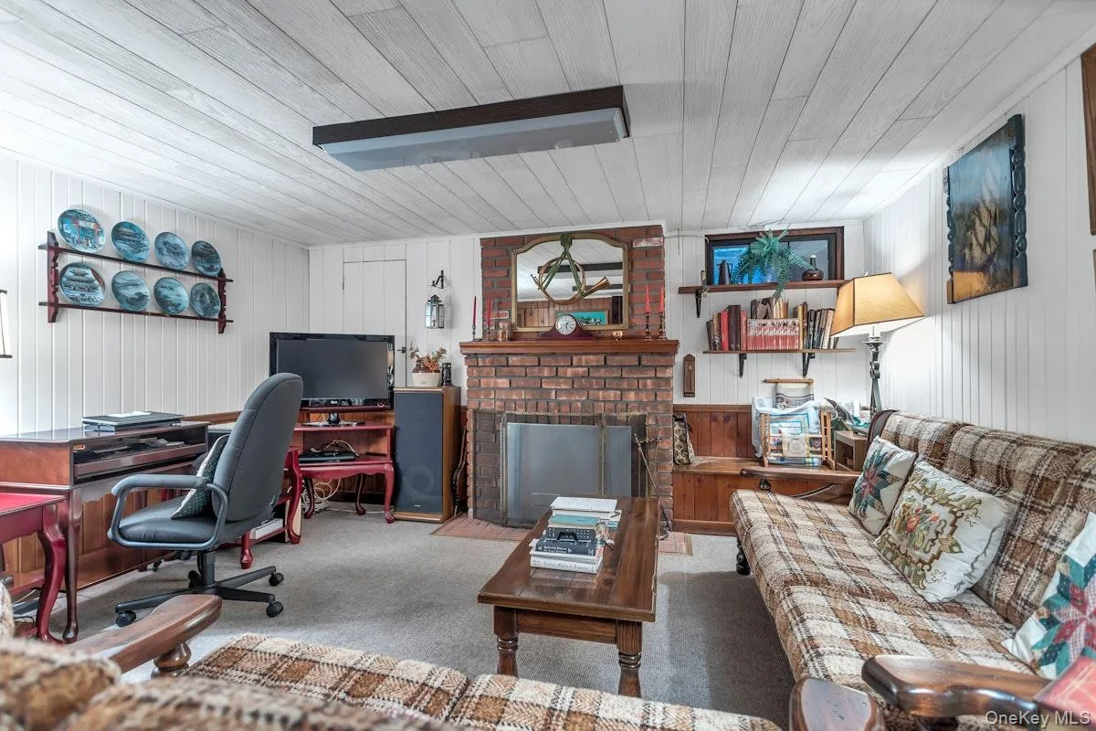 110 Connecticut Avenue, Hempstead, NY, 4 Bedrooms Bedrooms, 7 Rooms Rooms,1 BathroomBathrooms,Residential,For Rent,Connecticut,0,1013223 110 Connecticut Avenue, Hempstead, NY, 4 Bedrooms Bedrooms, 7 Rooms Rooms,1 BathroomBathrooms,Residential,For Rent,Connecticut,0,1013223