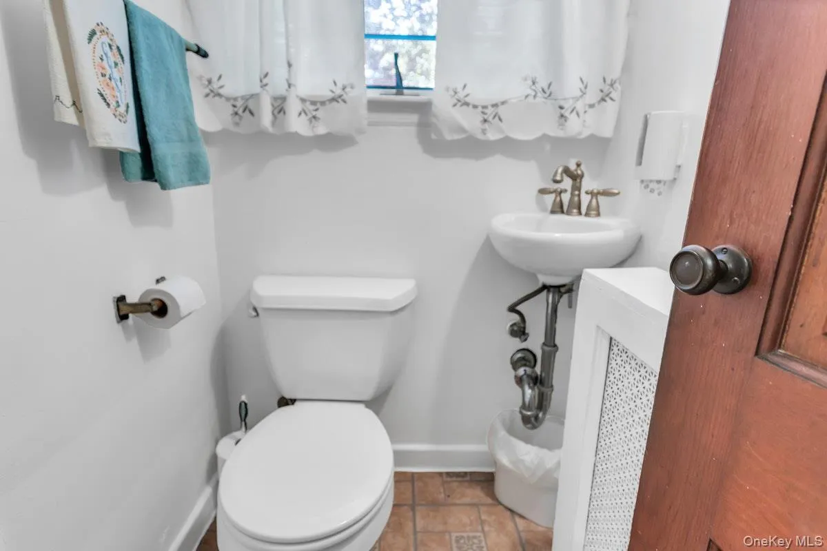 2nd Floor- Half Bath 2nd Floor- Half Bath