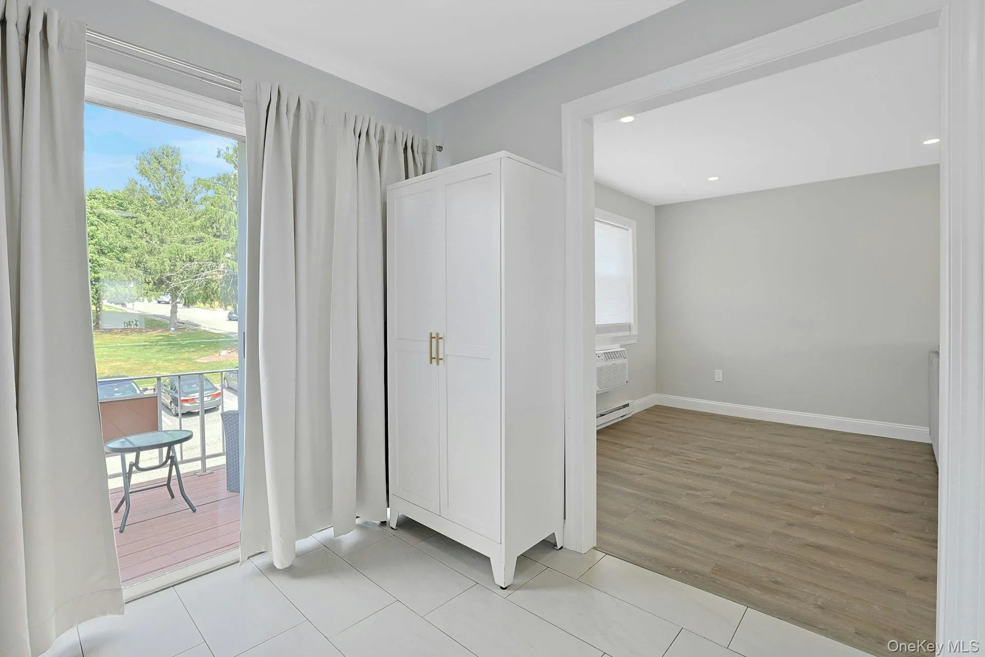 6 Crescent Drive, Haverstraw, NY, 1 Bedroom Bedrooms, 4 Rooms Rooms,1 BathroomBathrooms,Residential,For Rent,Crescent,0,1013225 6 Crescent Drive, Haverstraw, NY, 1 Bedroom Bedrooms, 4 Rooms Rooms,1 BathroomBathrooms,Residential,For Rent,Crescent,0,1013225