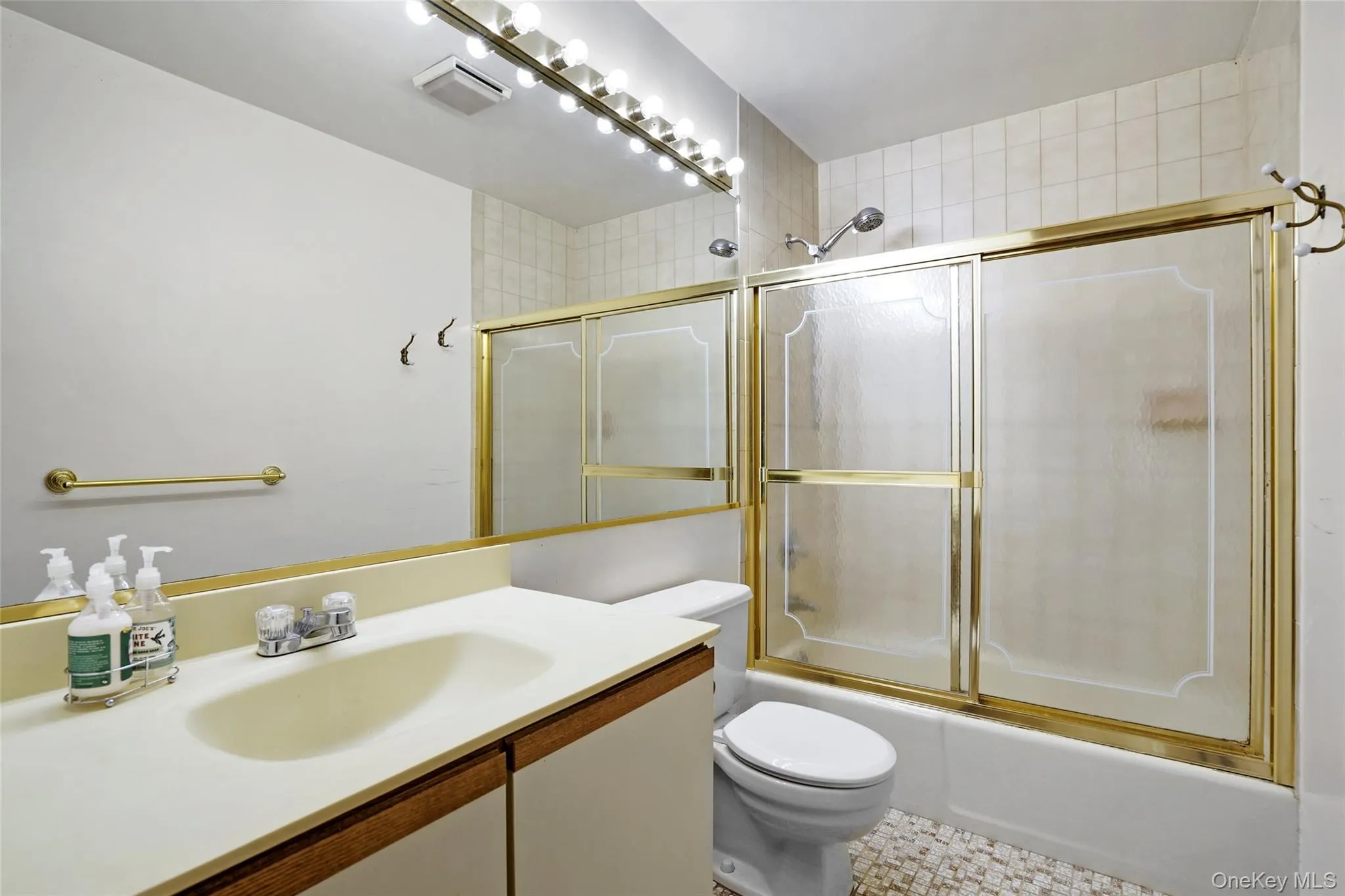 9 Piermont Avenue, Orangetown, NY, 3 Bedrooms Bedrooms, 6 Rooms Rooms,2 BathroomsBathrooms,Residential,For Rent,Piermont,0,1013226 9 Piermont Avenue, Orangetown, NY, 3 Bedrooms Bedrooms, 6 Rooms Rooms,2 BathroomsBathrooms,Residential,For Rent,Piermont,0,1013226
